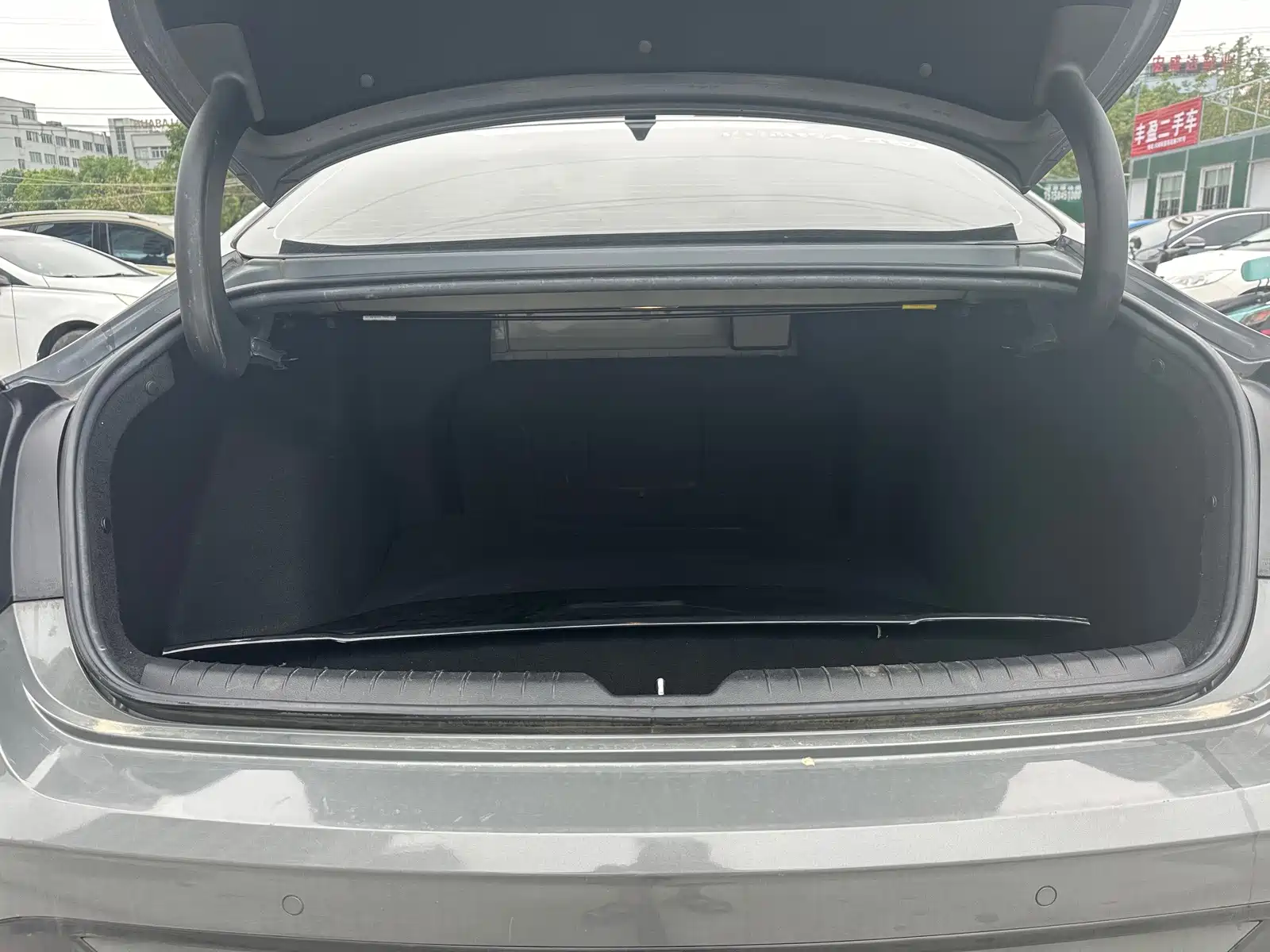 Photo 9 - Hyundai Sonata