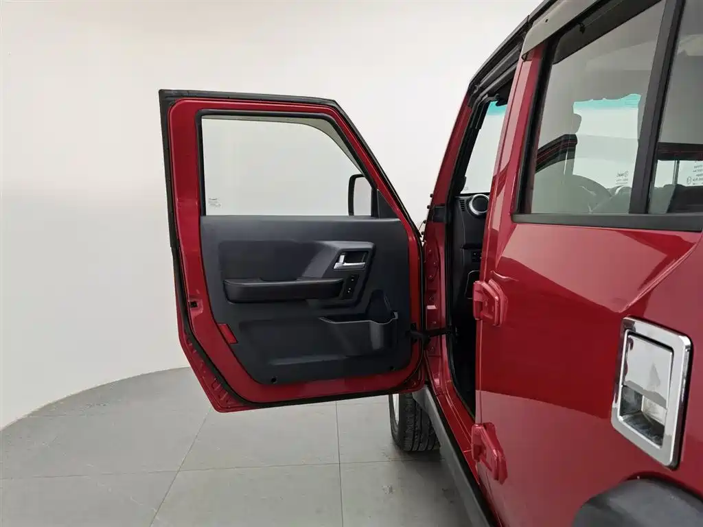 BAIC ORV Beijing Offroad BJ40 2016 Model 40L 2.3T Automatic 2WD Premium фото 8