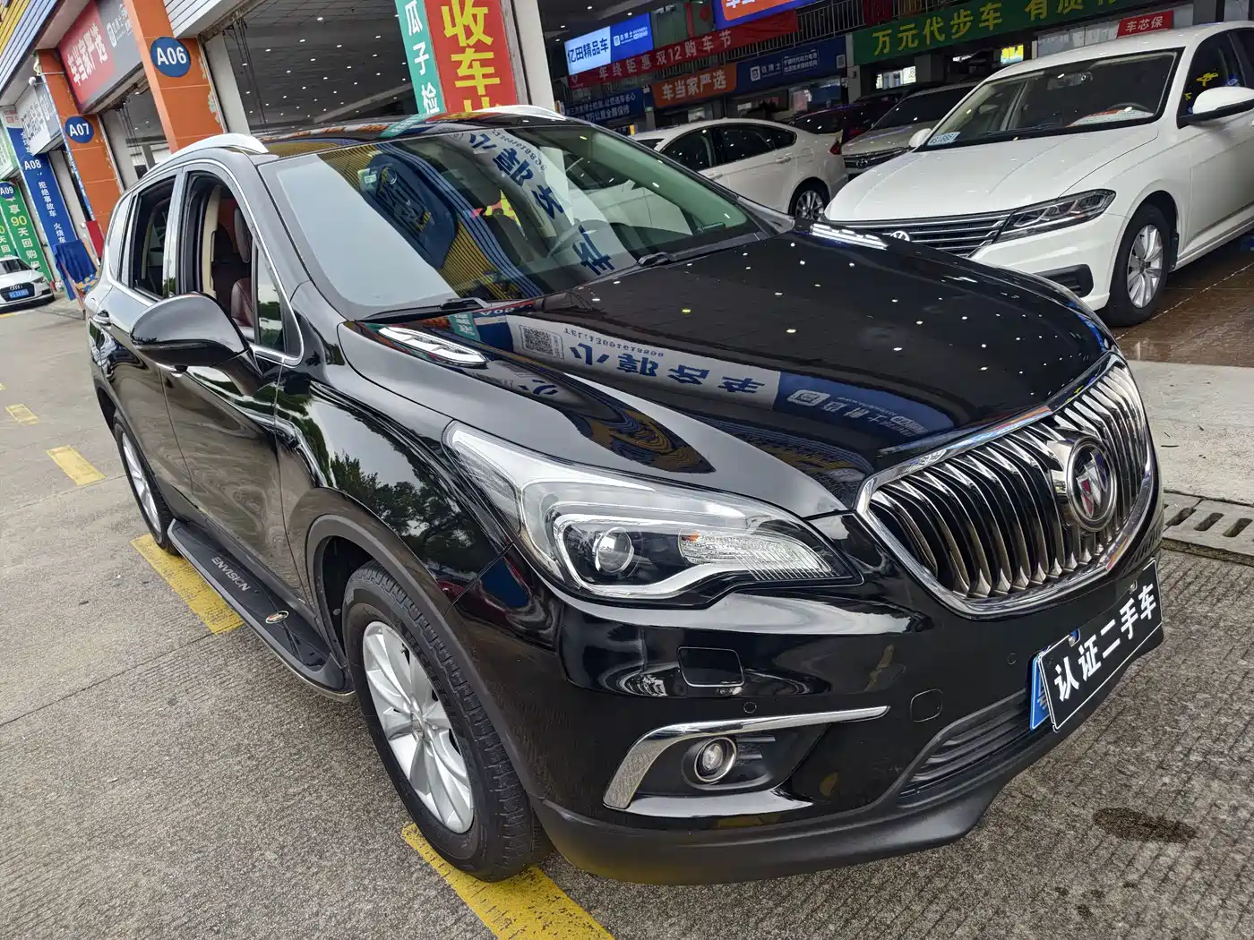 Photo 3 - Buick Envision Plus