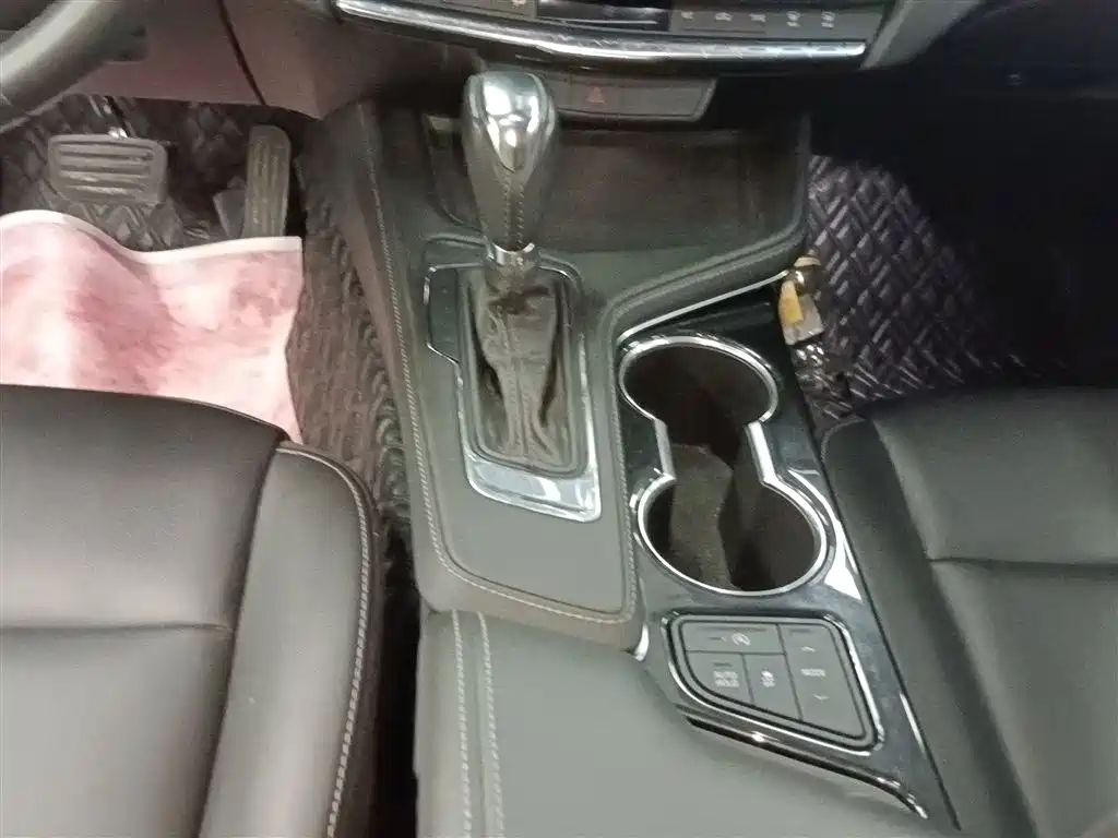 CADILLAC CT4