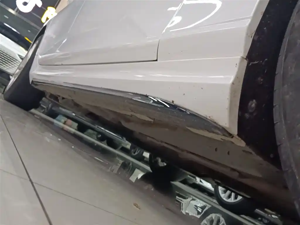 CADILLAC CT4