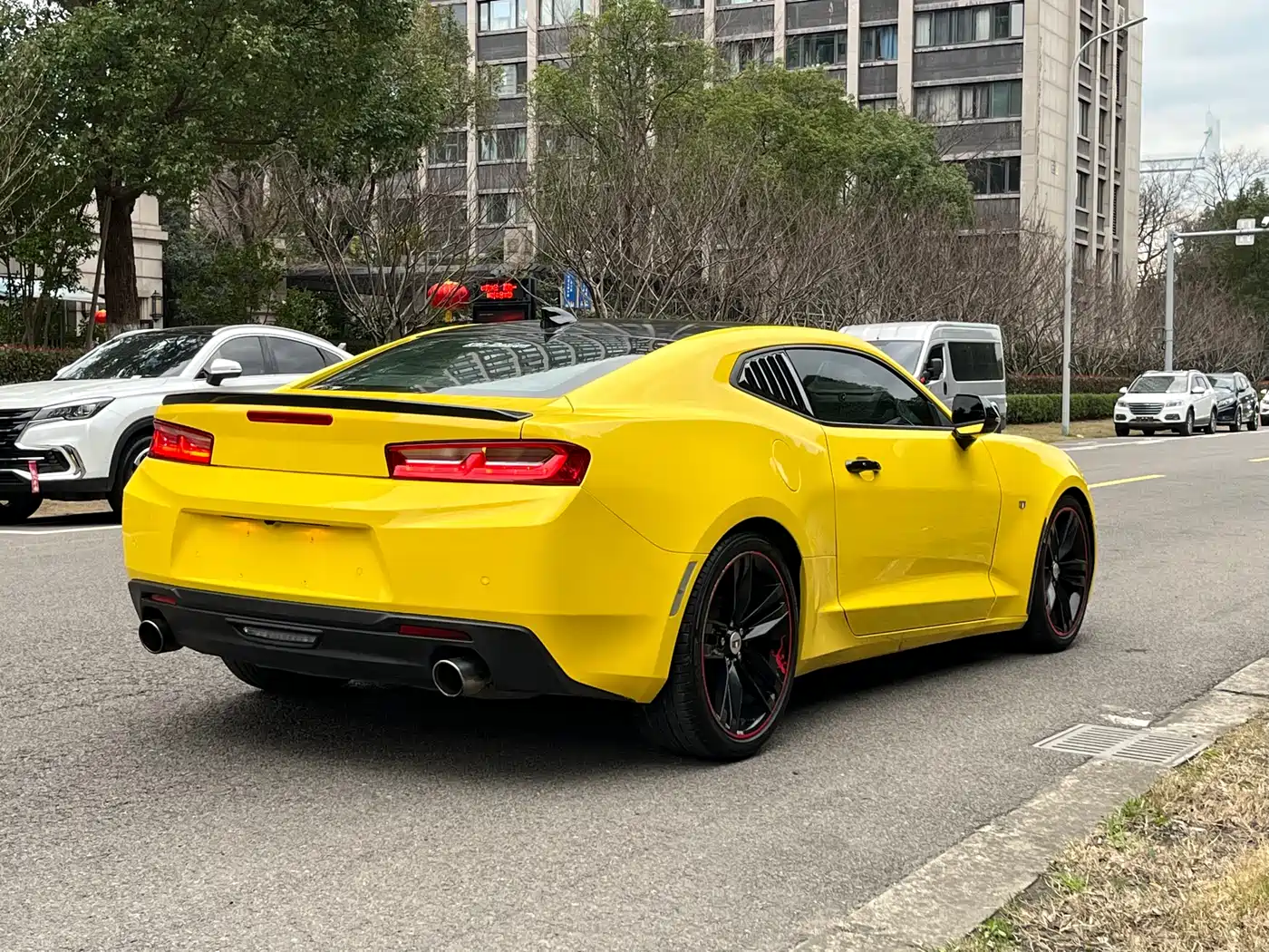 Chevrolet Camaro фото 20