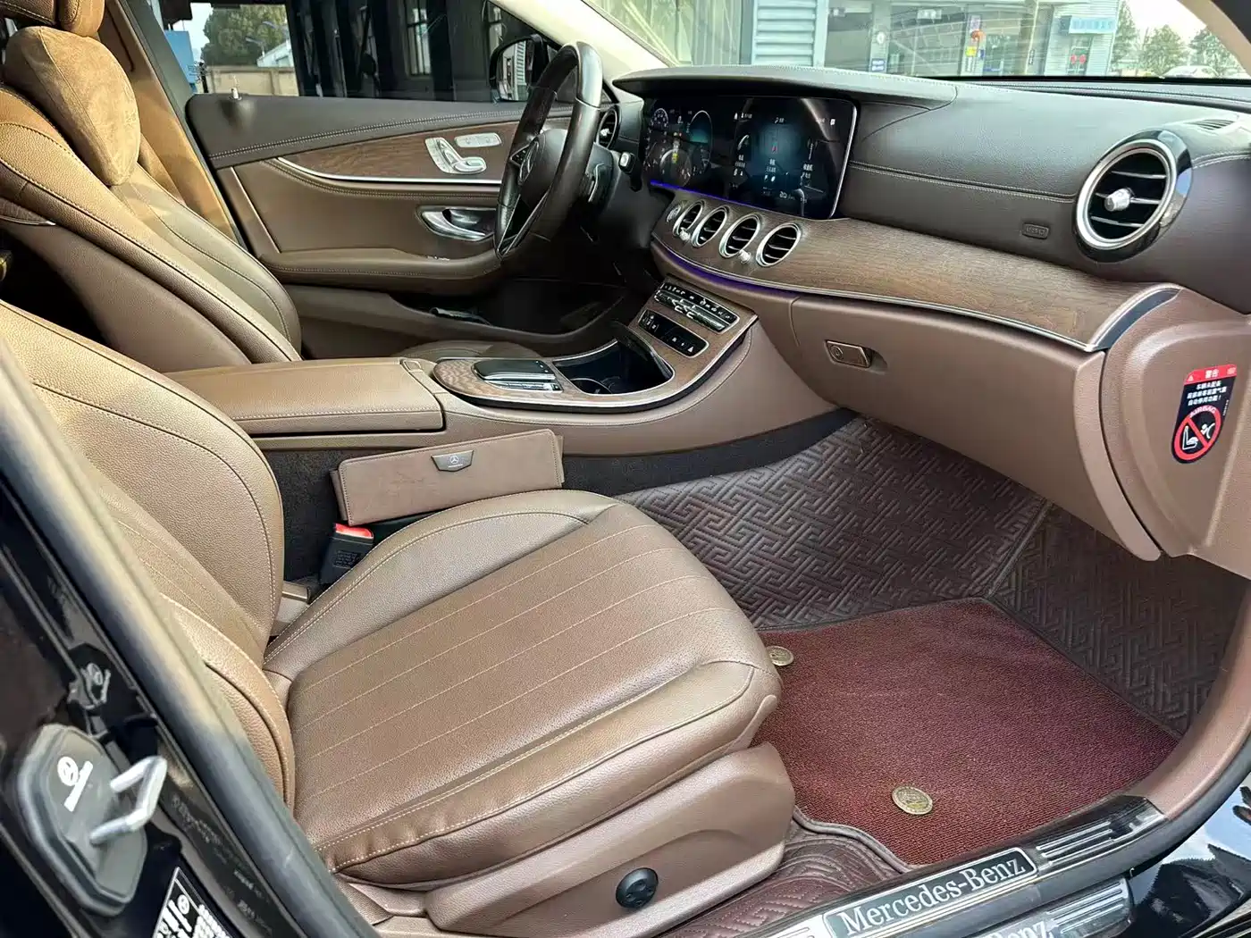 Mercedes-Benz E-Class 2022 Second Facelift E 300 L Fashion фото 10