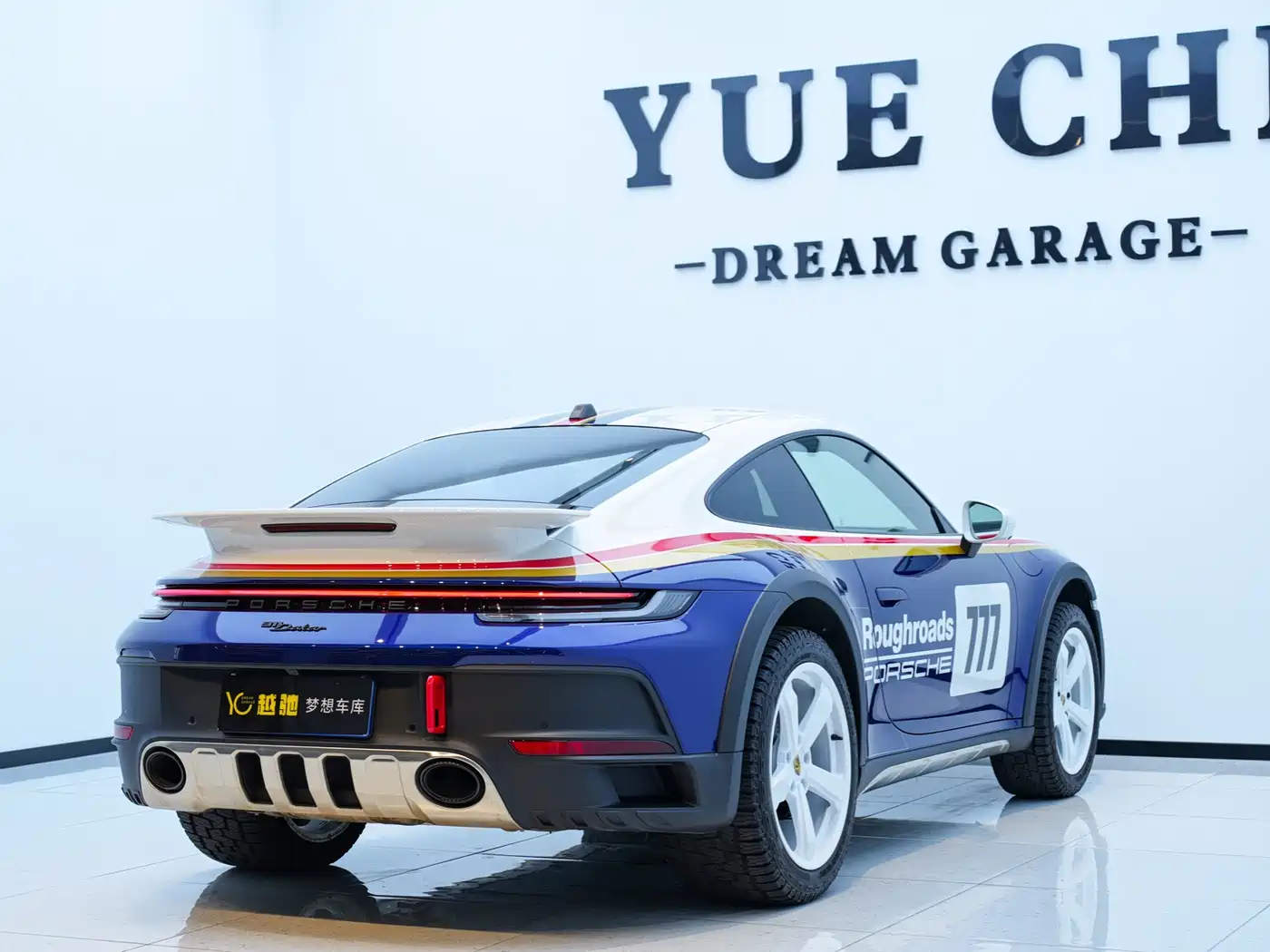PORSCHE 911