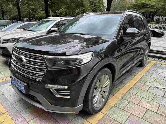Ford Explorer EcoBoost 285, полный привод, Titanium, 7 мест