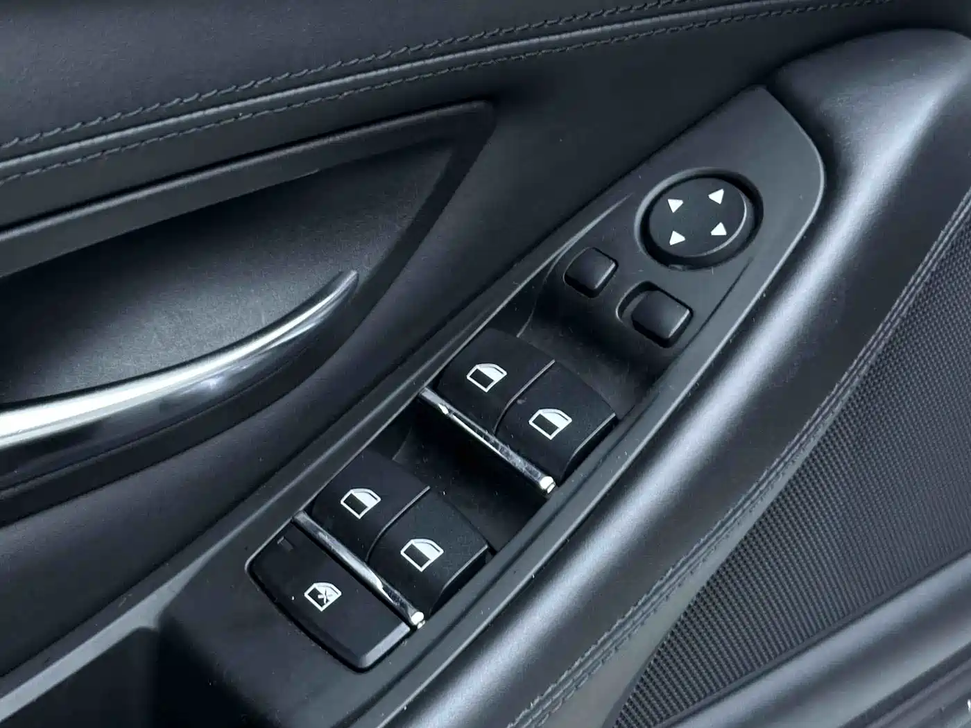 BMW 5 Series 2014 525Li Luxury Design Package фото 12