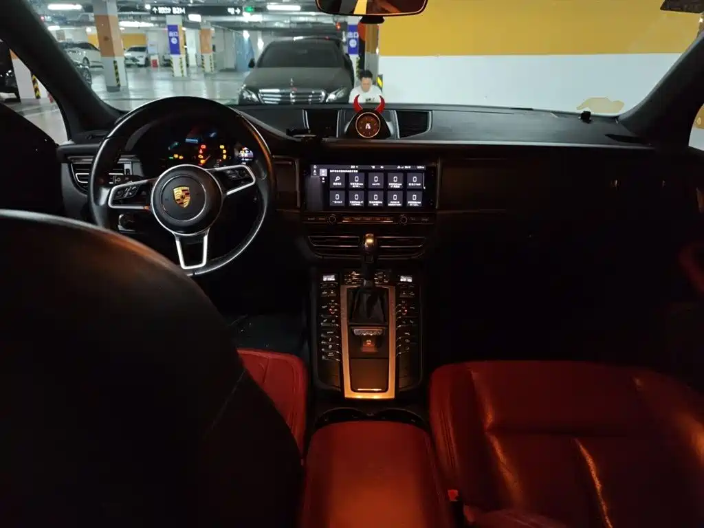Porsche Macan 2020 Macan 2.0T фото 10