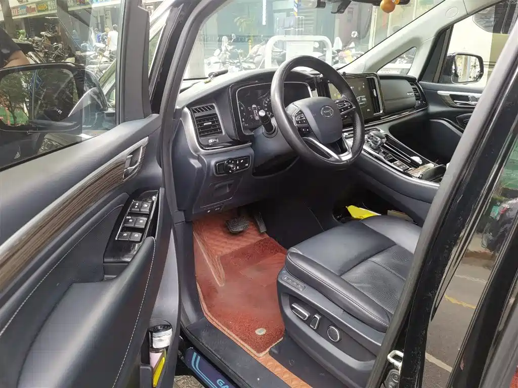 GAC Trumpchi Trumpchi M8 2021 Leading Show Series 390T Ultimate Edition фото 12