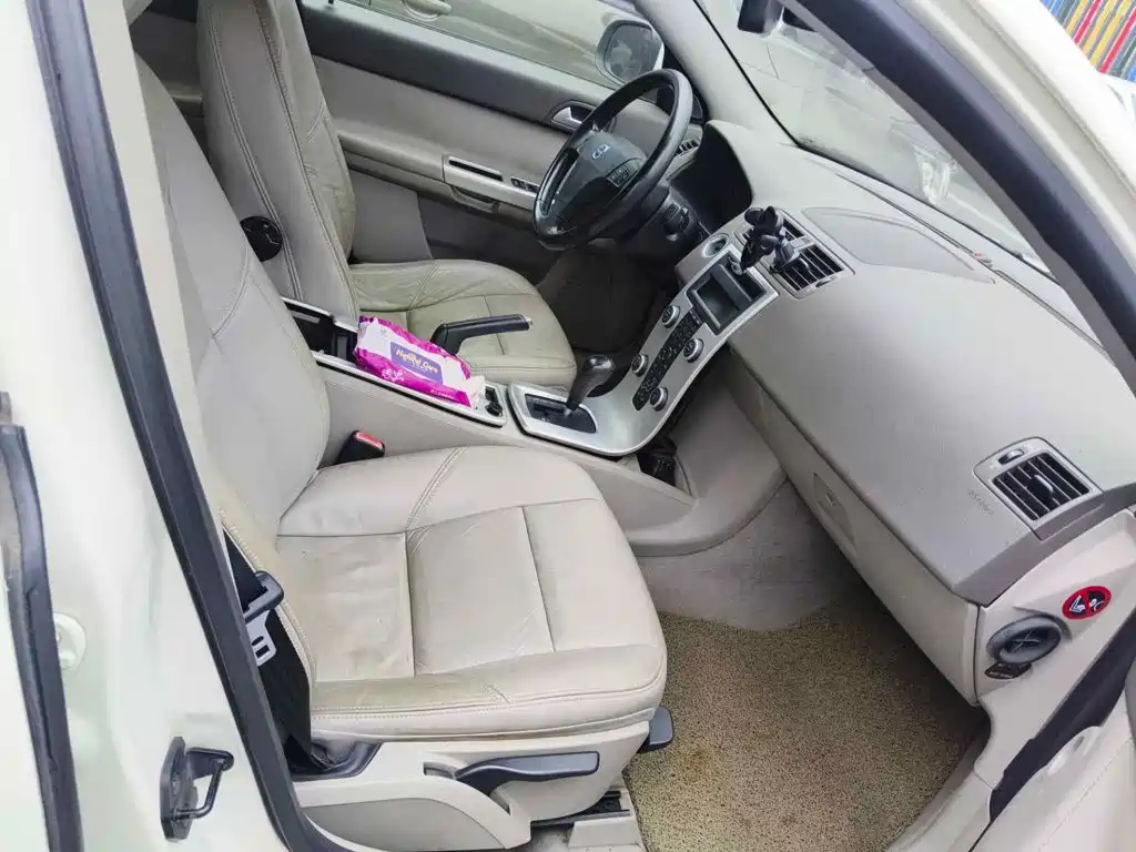Volvo S40 2010 2010 2.0L Automatic Wisdom Edition
