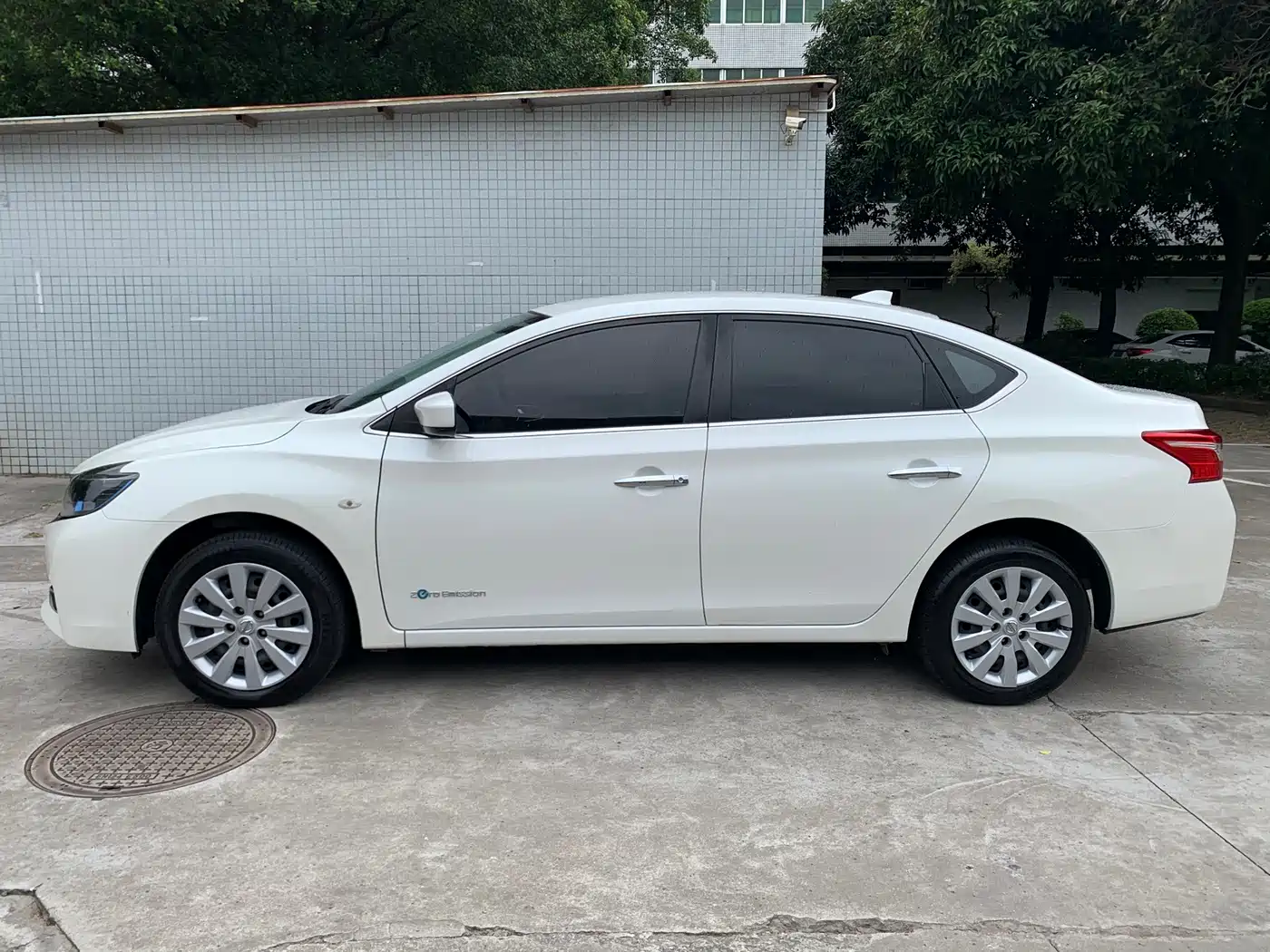 Nissan Sylphy Zero Emission 2019 2018 Intelligent Premium Edition