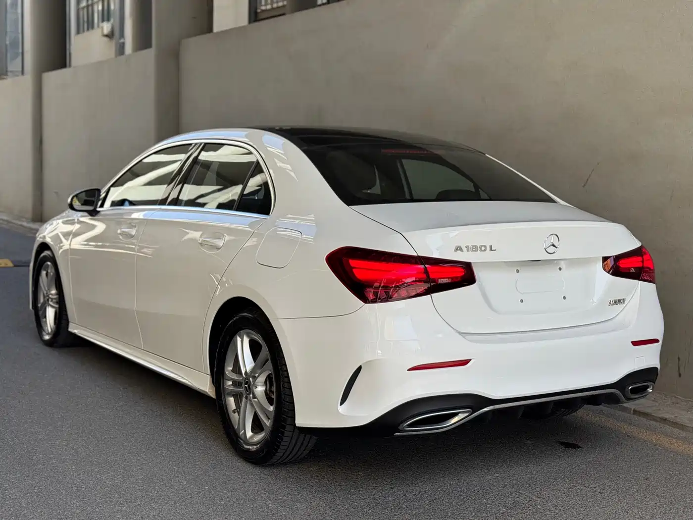 Mercedes-Benz A-Class 2023 A 180 L фото 4