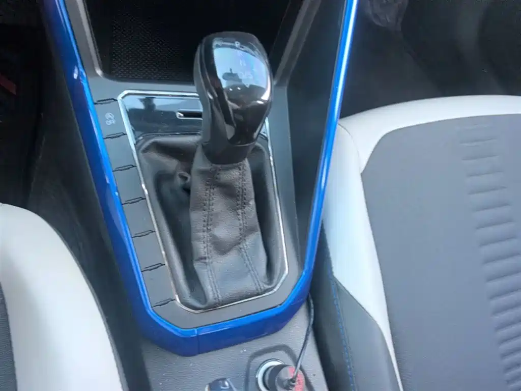 Volkswagen Polo 2019 Plus 1.5L Automatic Colorful Tech Edition фото 14