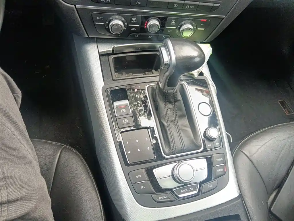 Audi A6L 2014 TFSI Standard фото 15