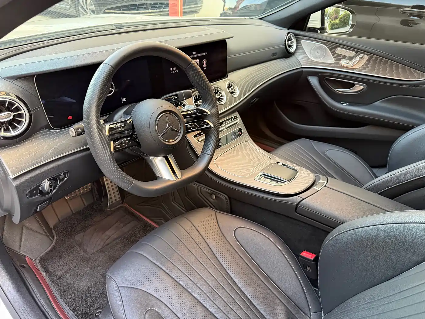 Mercedes-Benz CLS 2023 Facelift CLS 300 Luxury фото 10