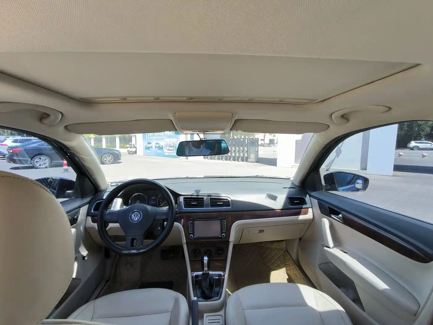 Volkswagen Lavida 2013 2013 1.6L Automatic Luxury Edition