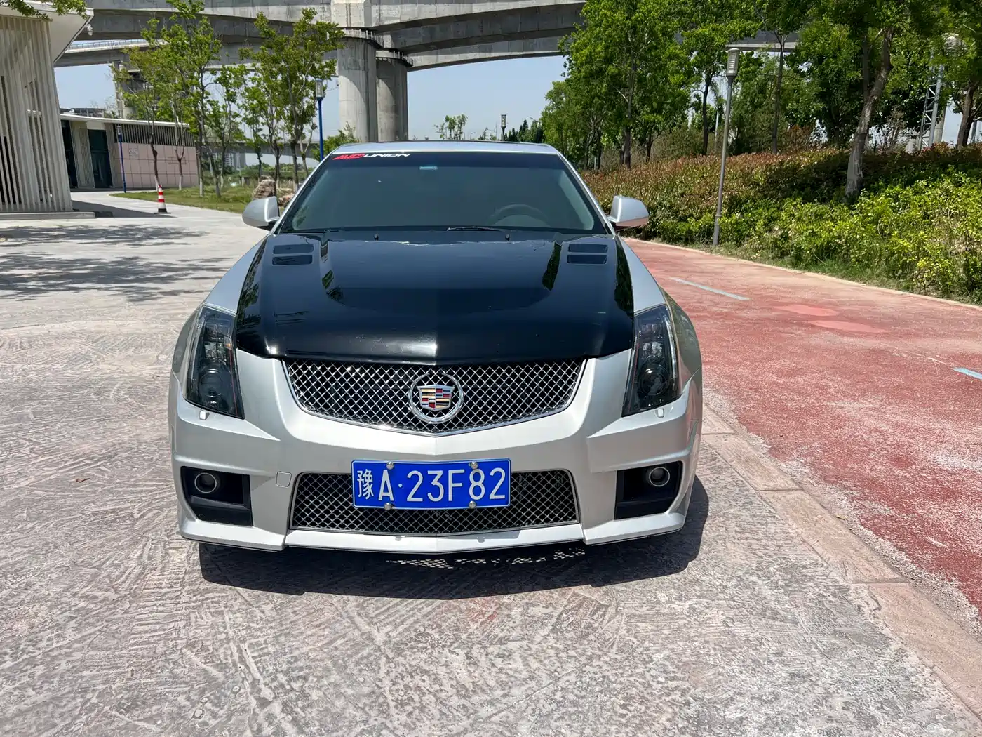 Cadillac CTS (Import) 2009 Model 6.2L CTS-V фото 2