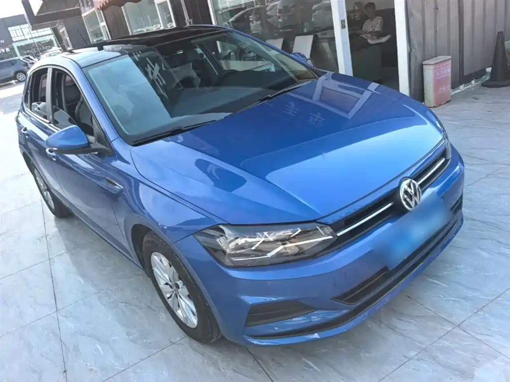 Volkswagen Polo 2019 Plus 1.5L Automatic Colorful Tech Edition фото 4