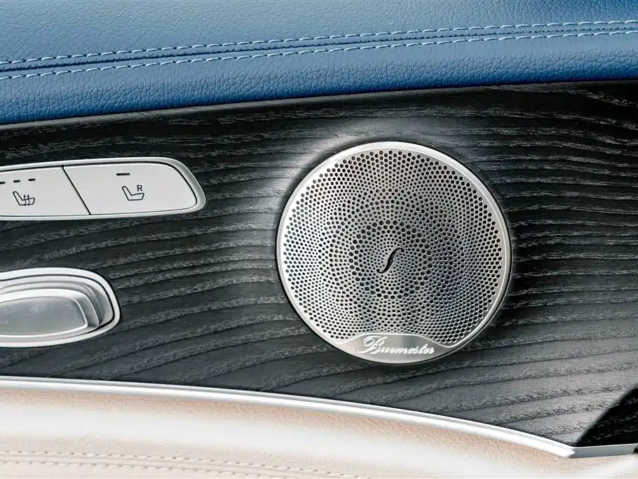 صورة 18 - Mercedes-Benz E-Class
