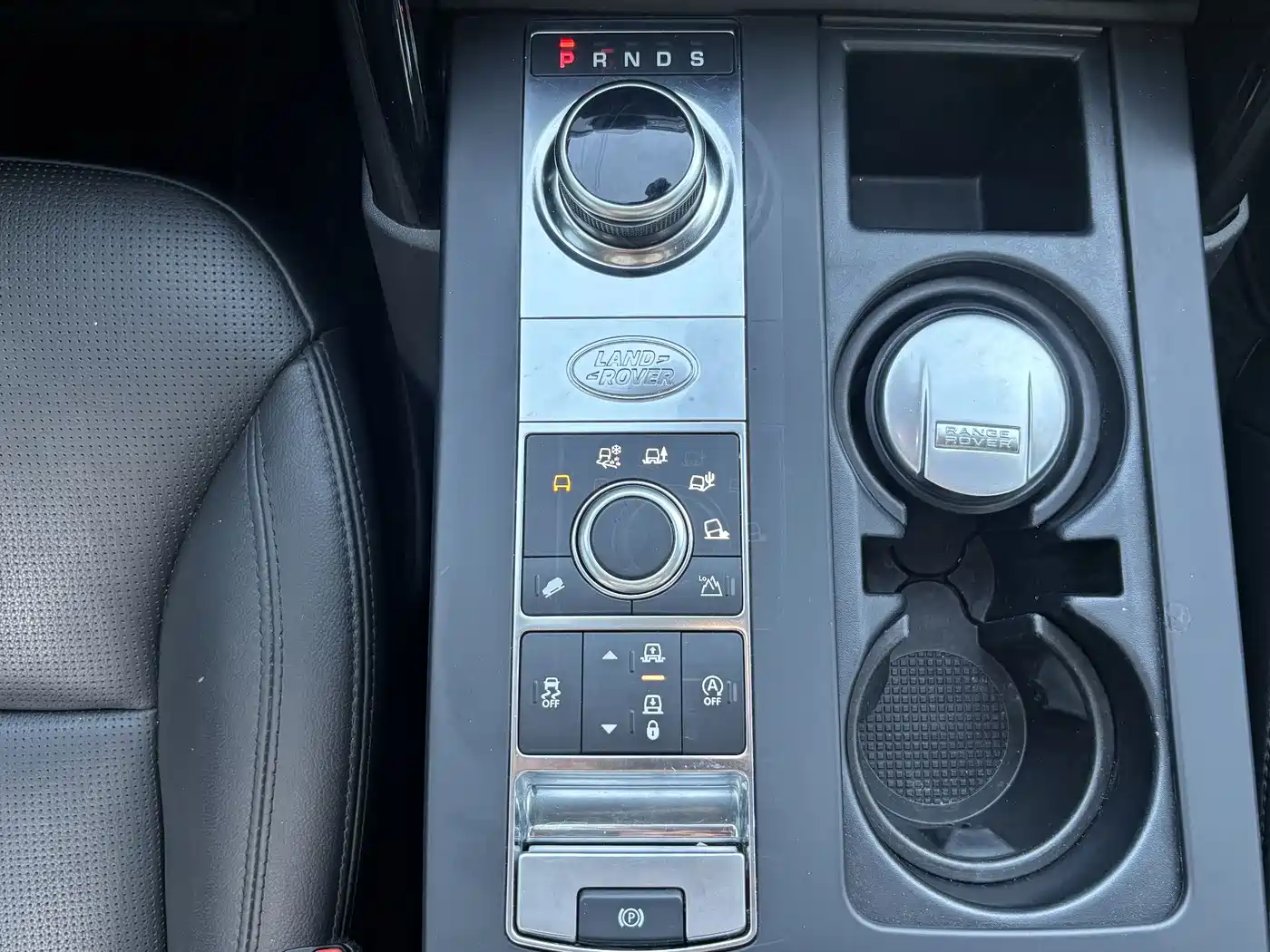 Land Rover Discovery 2019 3.0 SC V6 SE фото 14