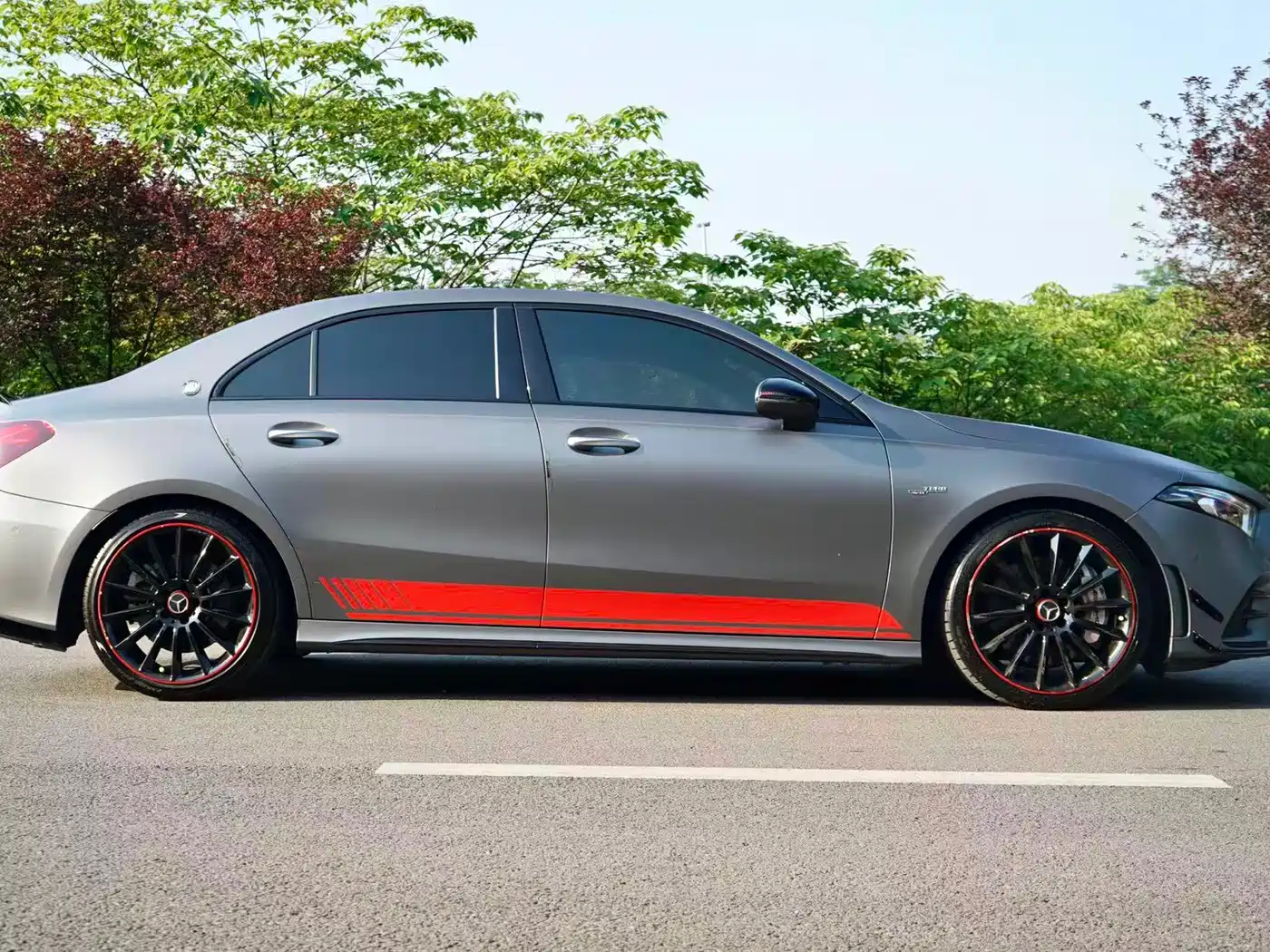 Mercedes-Benz A-Class AMG 2022 Model AMG A 35 L 4MATIC Blazing Night Special Edition фото 3
