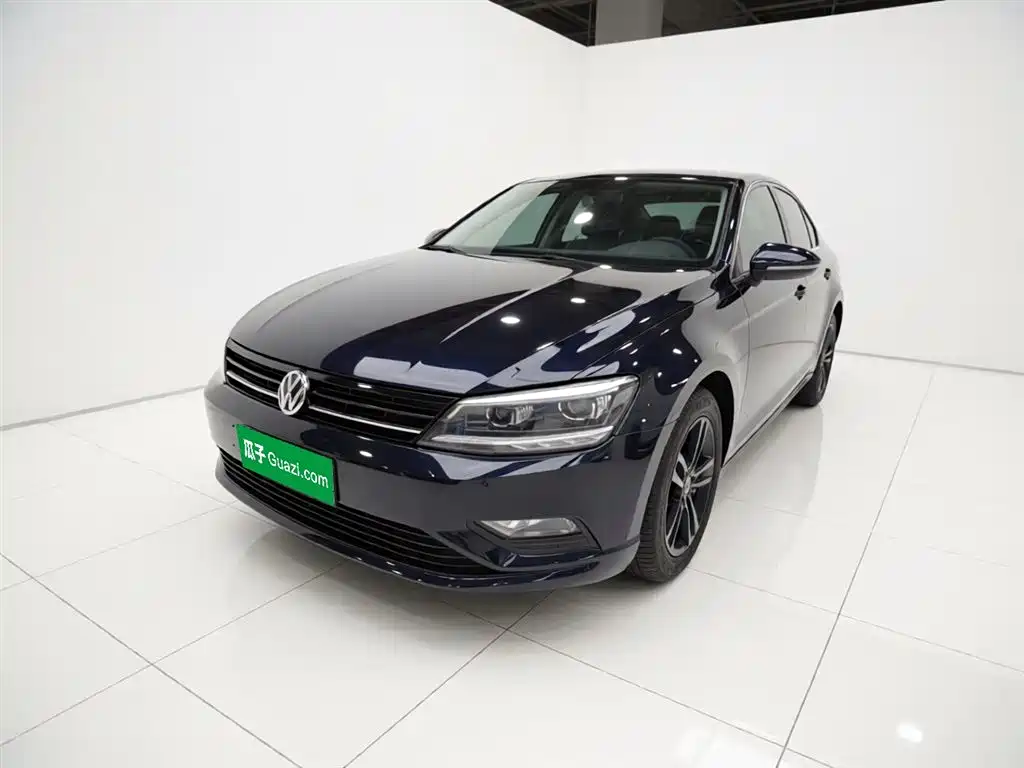 Volkswagen Lamando 2017 230TSI DSG Trend Edition фото 2