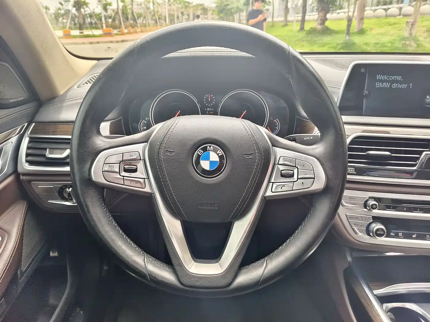 BMW 7 Series 2016 730Li Luxury фото 15