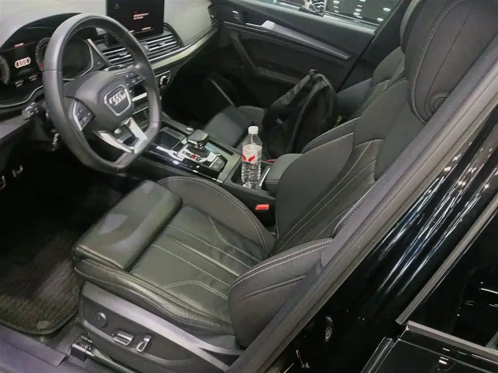 Audi Q5L 2024 Model 40 TFSI Luxury Dynamic фото 11