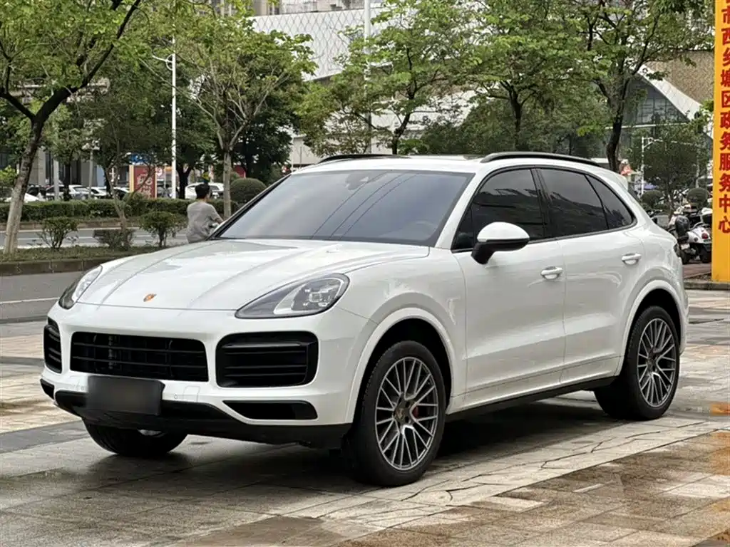 Porsche Cayenne 2023 Cayenne S 2.9T Platinum Edition фото 4