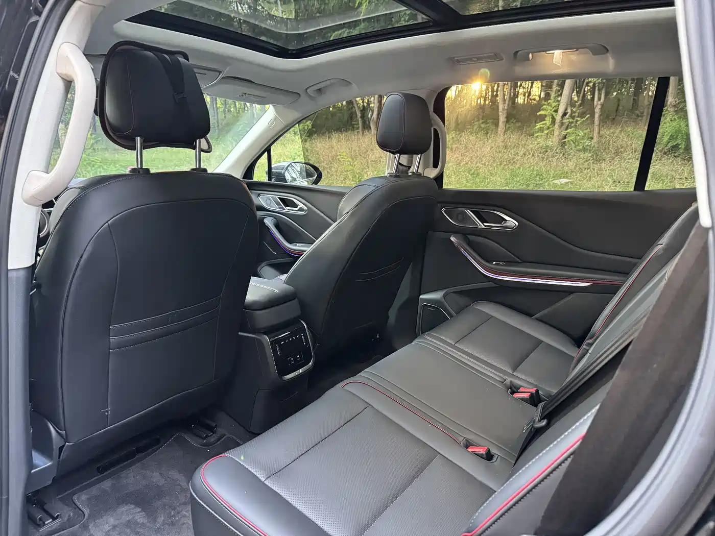 Hongqi HS7 PHEV 2025 Revised Model 2.0T PHEV 4WD 2 Million Units Commemorative Edition 7-Seater фото 7