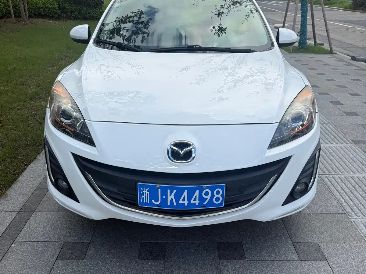 2015 Mazda Mazda3 Axela