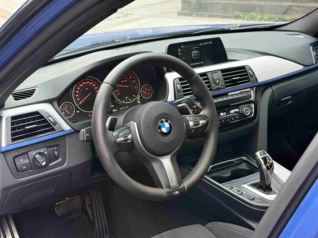 BMW 3 Series 2018 320i M Sport Package фото 10