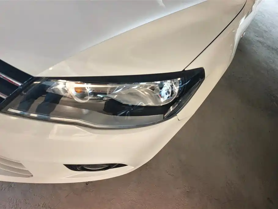 Volkswagen Jetta 2015 Value Edition 1.6L Automatic Comfort фото 5