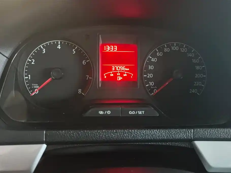 Volkswagen Jetta 2015 Value Edition 1.6L Automatic Comfort фото 14