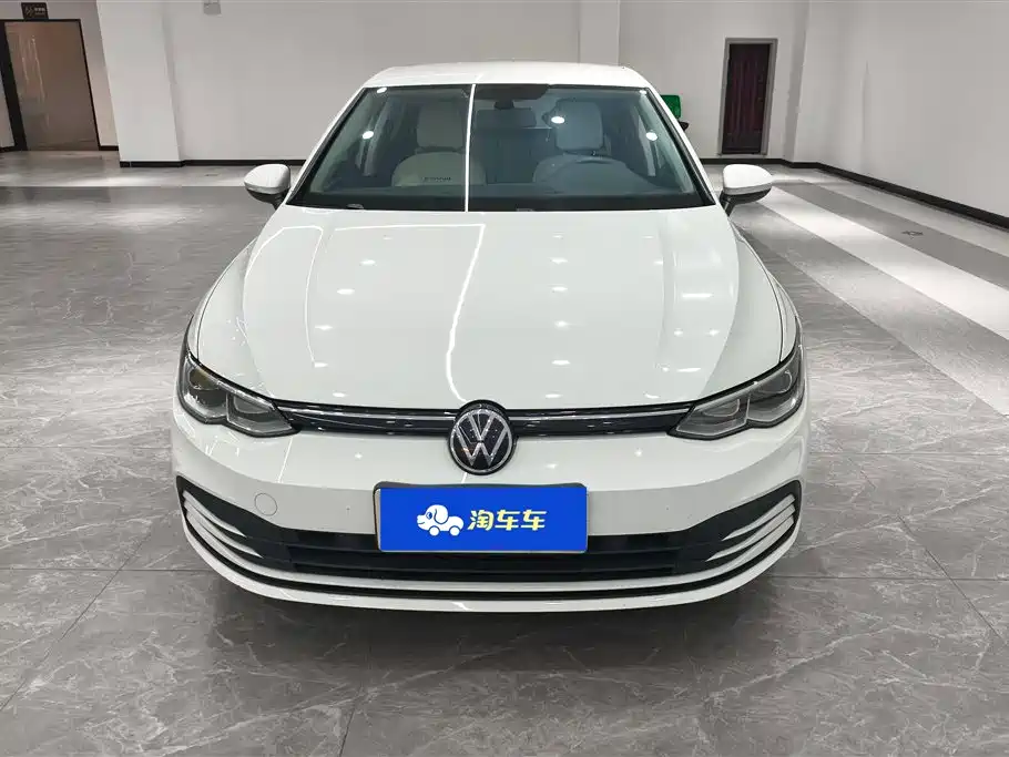 Volkswagen Golf 2021 200TSI DSG фото 2