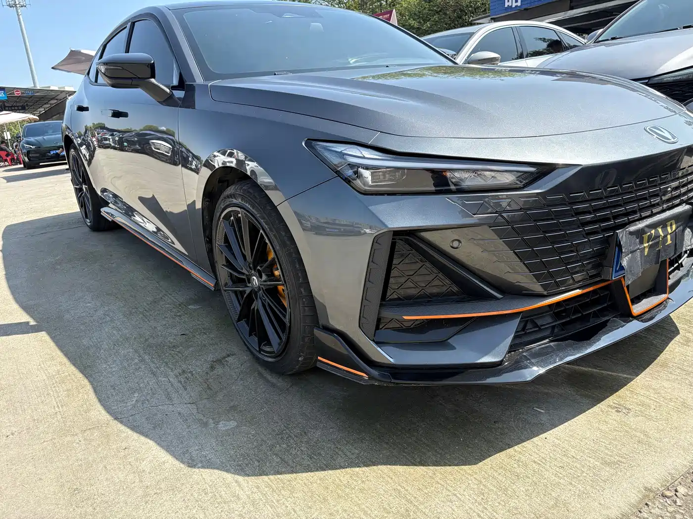 CHANGAN UNI-V