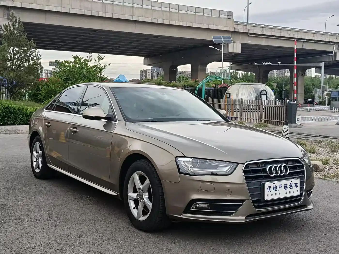 Audi A4L 2013 35 TFSI Automatic Standard фото 3