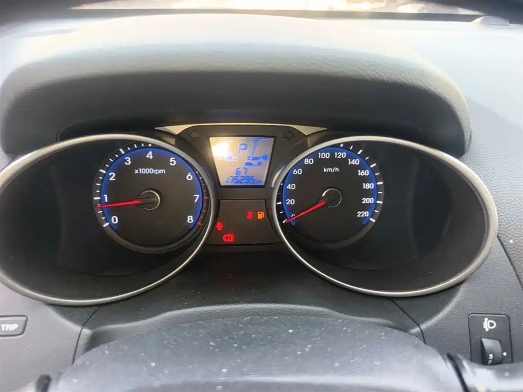 Hyundai Beijing Hyundai ix35 2013 2.0L Automatic 2WD Comfort GL China IV фото 12