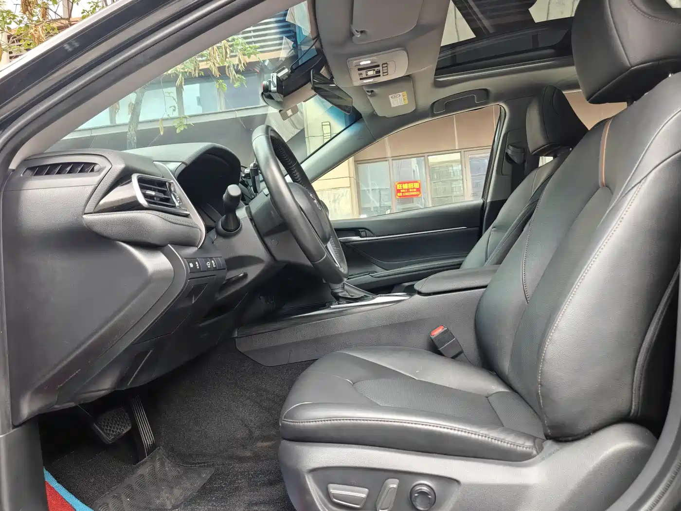 Toyota Camry 2023 Hybrid 2.5HS Fashion Edition фото 7