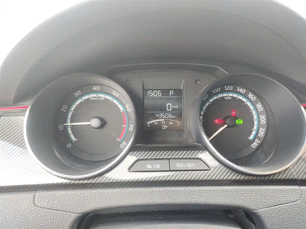 Škoda Skoda Rapid Spaceback 2020 1.5L Auto Comfort фото 8