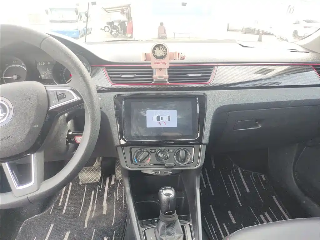 Škoda Skoda Rapid Spaceback 2020 1.5L Auto Comfort фото 9