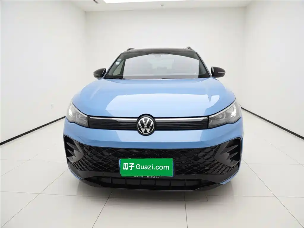 Volkswagen Tiguan L 2024 PRO 380TSI 4WD R-Line Premium Edition фото 3