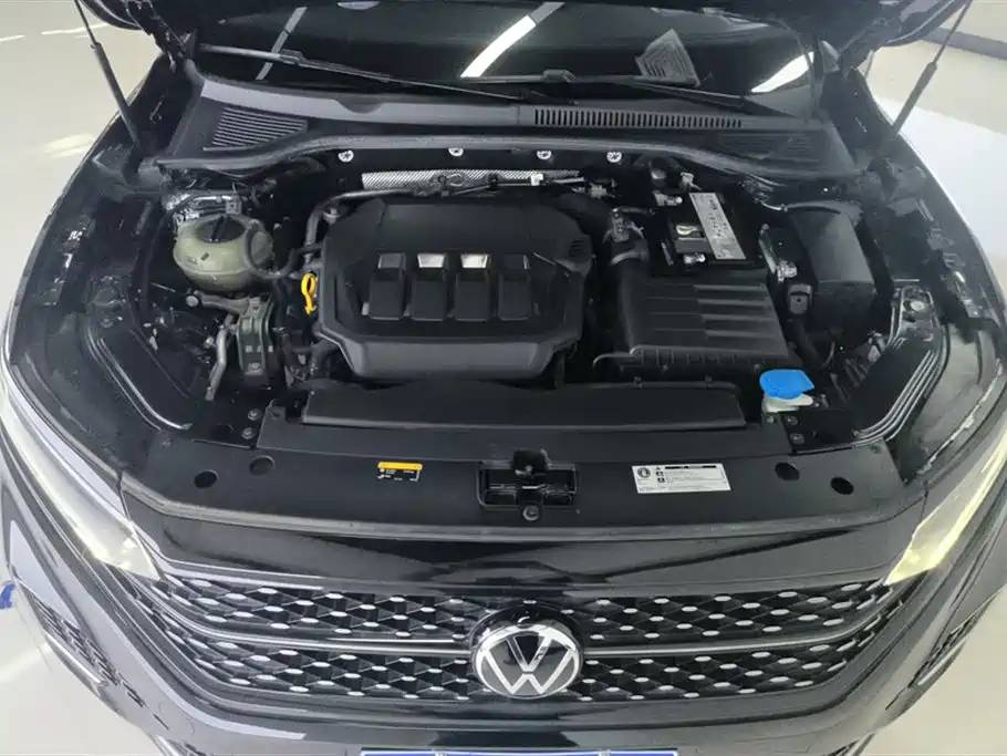 Volkswagen Passat 2022 330TSI Starlight Elite Edition фото 10