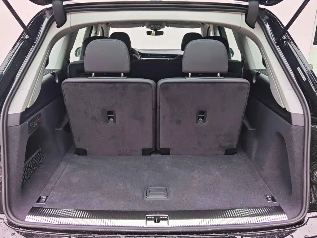 Audi Q7 2025 2025 55 TFSI quattro S line Sport