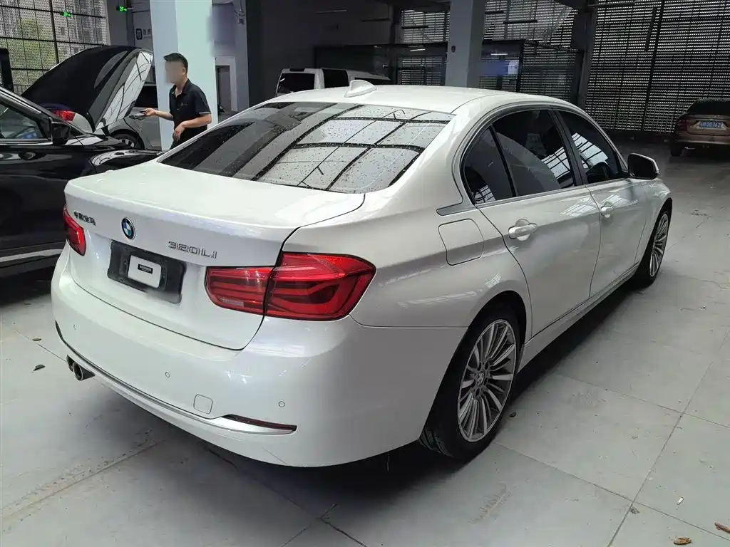 BMW 3 Series 2019 320Li Fashion Type фото 5