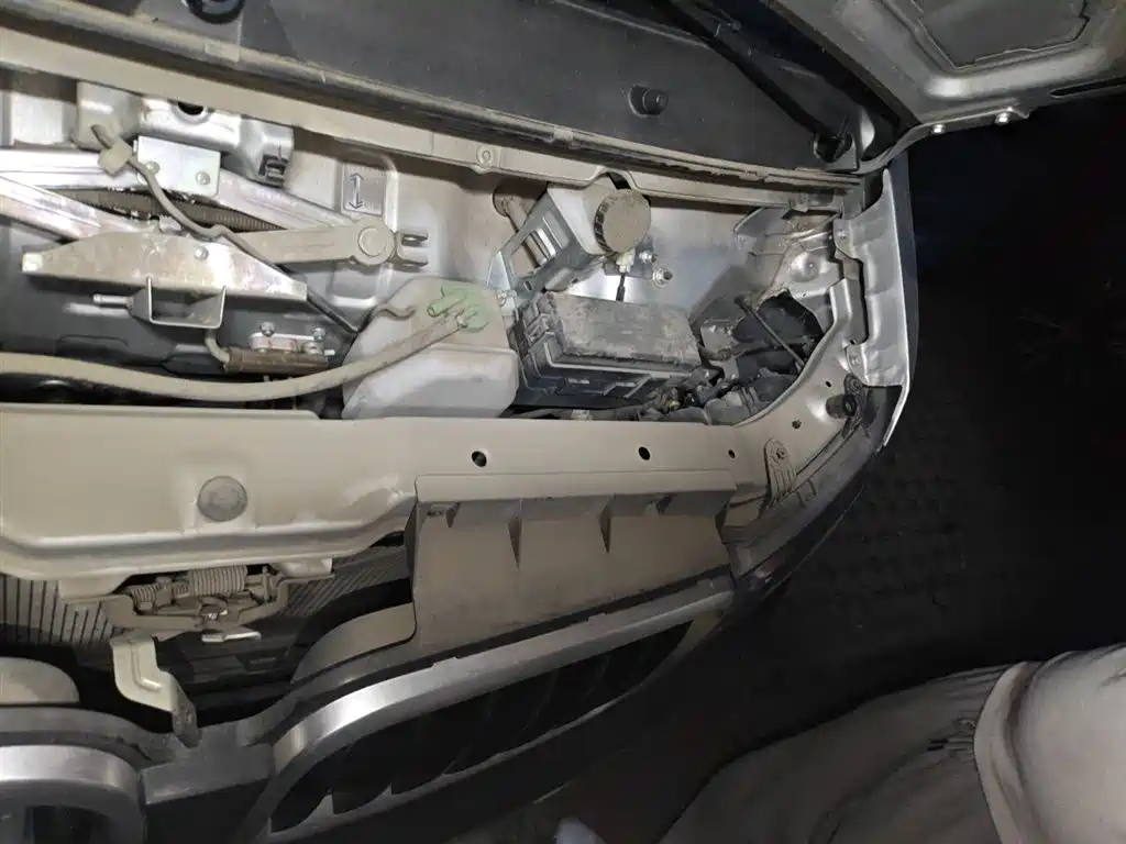 Jinbei Little Sea Lion X30 2023 2021 1.5L Standard Non-AC Version Passenger Vehicle China VI SWC15M