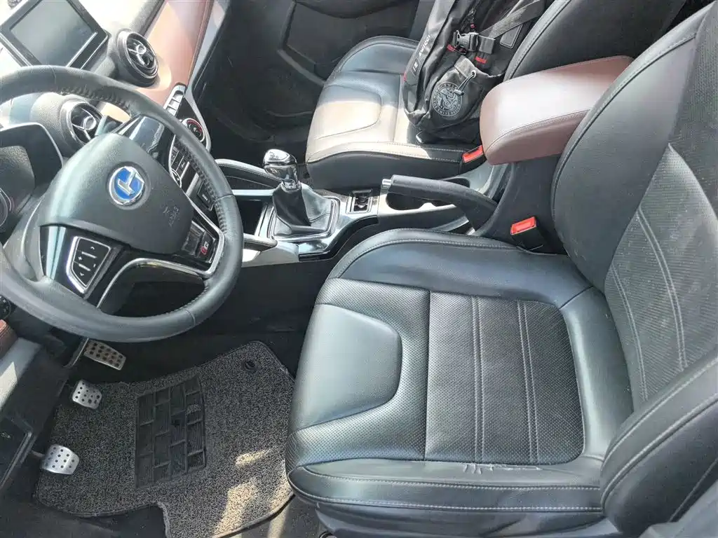 BAIC Changhe Q35 2017 2016 1.5L Manual Smart Edition