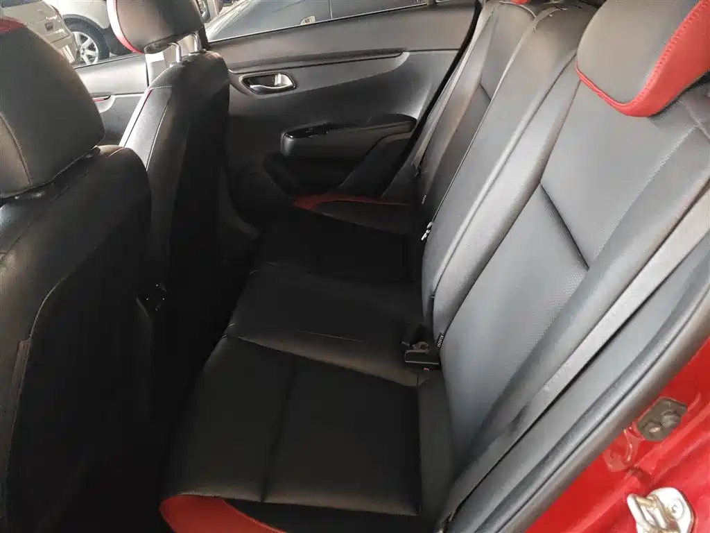 Kia KX CROSS 2017 1.4L AT GLS фото 13