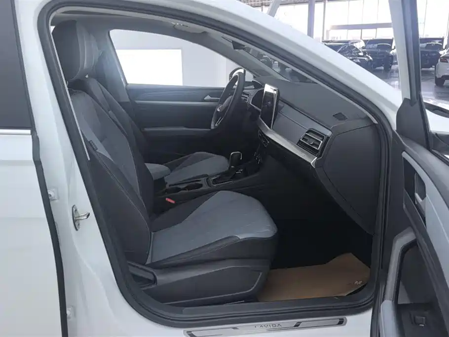 Volkswagen Lavida 2024 Model 1.5L Automatic 5 Million Edition фото 8