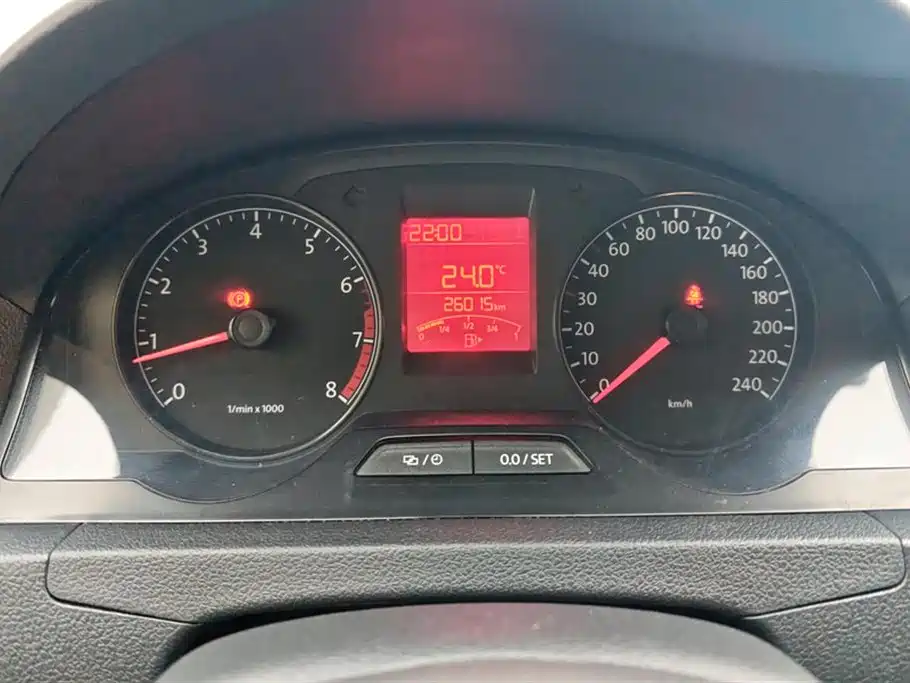 Volkswagen Santana 2015 1.4L Manual Trend Edition фото 14