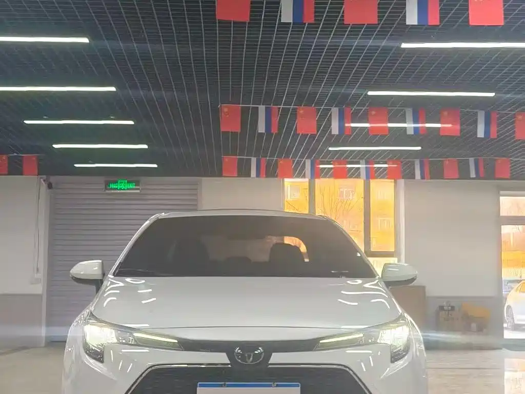 Toyota Levin 2022 185T CVT Luxury Edition фото 2